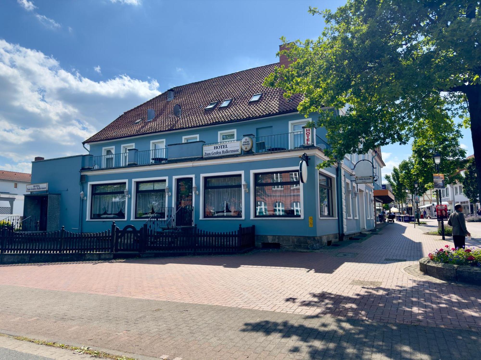 Hotel Zum Grafen Hallermunt Springe Extérieur photo